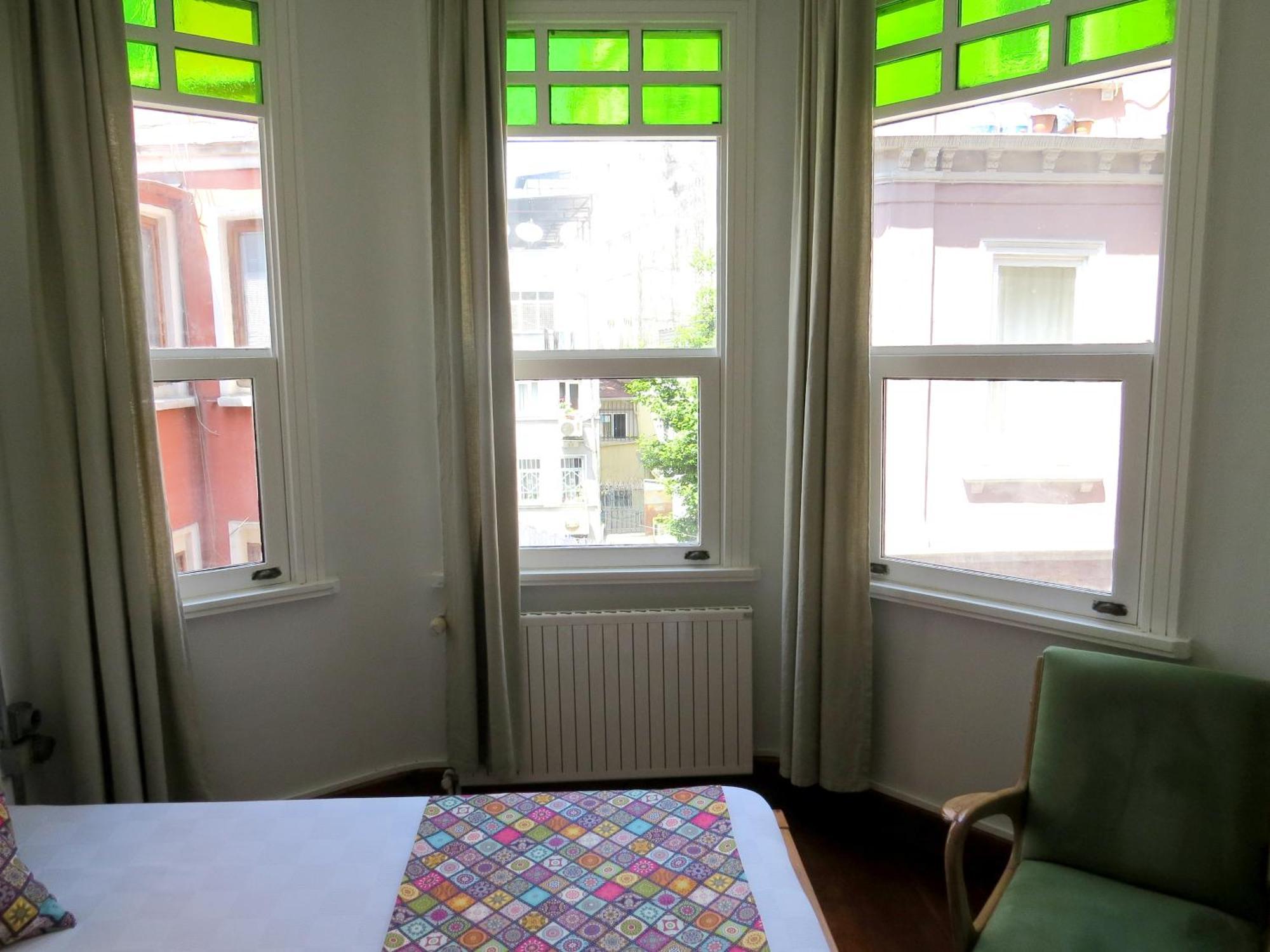 Istanberry - Pera Flats Aparthotel Istanbul Bagian luar foto